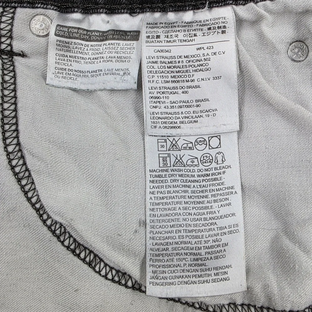 Levis 505 Regular Fit Faded Black Jeans Mens 40x32 (Measures 40x30) 2015